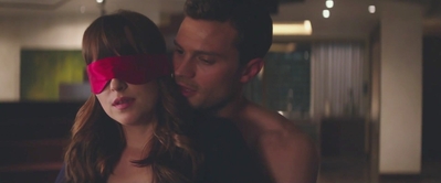 ELLE US (CLIP)
