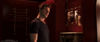 Red_Room_-_Part_3_2813429.jpg