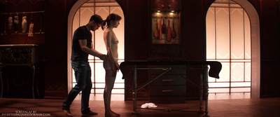 Red_Room_-_Part_3_283629.jpg