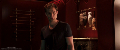 Red_Room_-_Part_3_287329.jpg