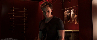 Red_Room_-_Part_3_287829.jpg