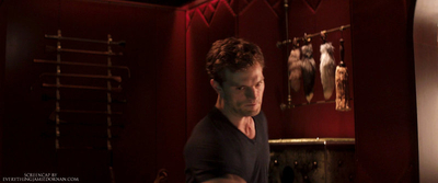 Red_Room_-_Part_3_288129.jpg