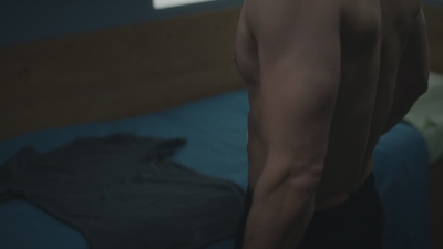 THEFALL_03x04_2827729~0.jpg