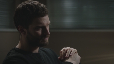 thefall_03x05_2828729.jpg