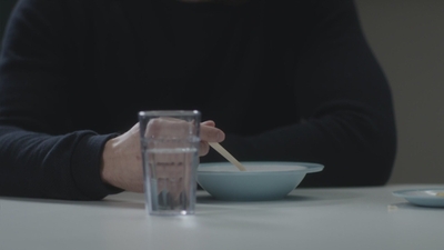 thefall_03x05_288029.jpg