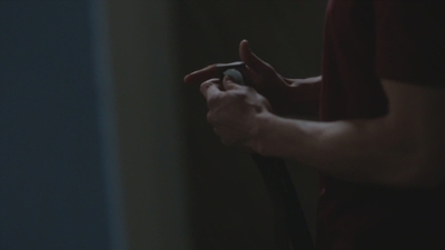 thefall_s03e06_2861129.jpg