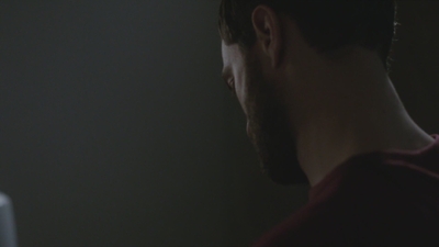 thefall_s03e06_2861629.jpg