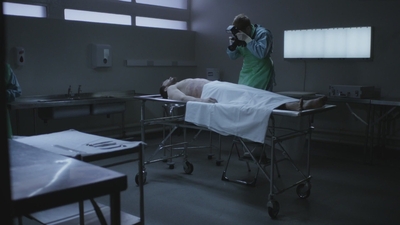 thefall_s03e06_2872429.jpg