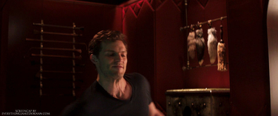 Red_Room_-_Part_3_2814129.jpg