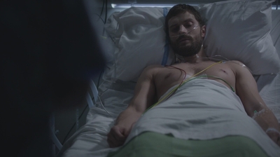 S03E02_283729~0.jpg