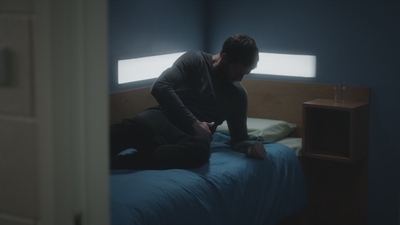 THEFALL_03x04_2825229~0.jpg