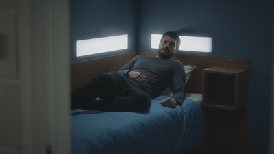 THEFALL_03x04_2825929~0.jpg