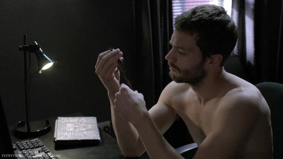The_Fall_-_SE01EP02_-_Darkness_Visible_mkv1464.jpg