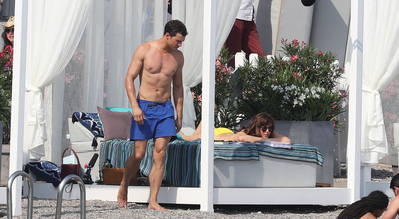 fiftyshadesfreed07122016_282429.jpg
