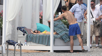 fiftyshadesfreed07122016_284529.jpg