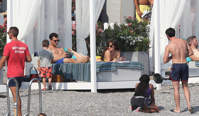 fiftyshadesfreed07122016_286729.jpg