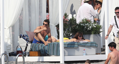 fiftyshadesfreed07122016_287229.jpg