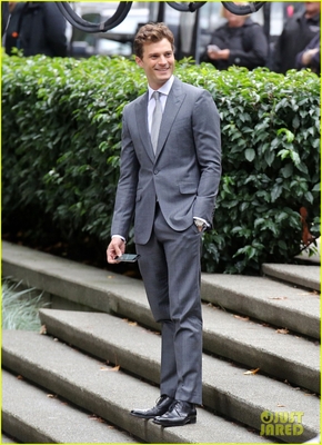 jamie-dornan-back-as-christian-grey-fifty-shades-of-grey-reshoots-03-50-shades-of-grey-new-smoking-hot-pics-of-jamie-dornan-behind-the-sce-jpeg-152097.jpg
