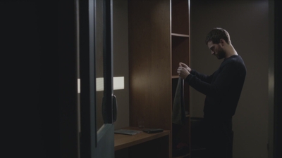 thefall_03x05_287129.jpg