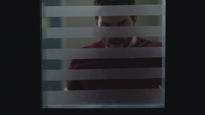 thefall_s03e06_2851329.jpg